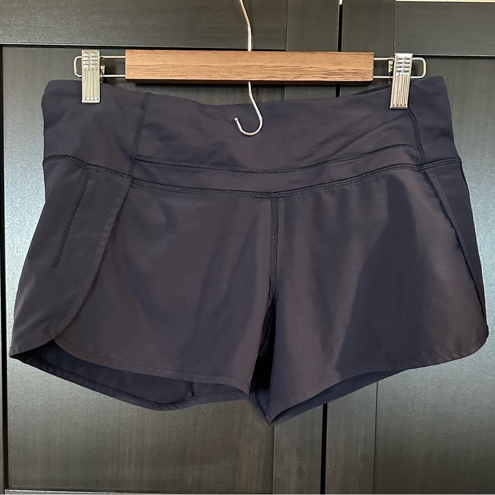 Lululemon Run Times Short Size 6, 4 inch inseam True Navy like new
